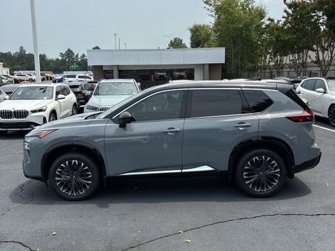 Used 2025 Nissan Rogue Platinum w/ Tech Package FWD image 6