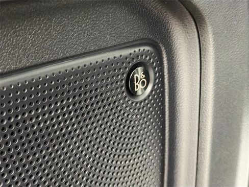 Used 2020 Ford Escape Titanium image 18