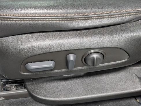 Certified 2023 Chevrolet Traverse High Country image 13