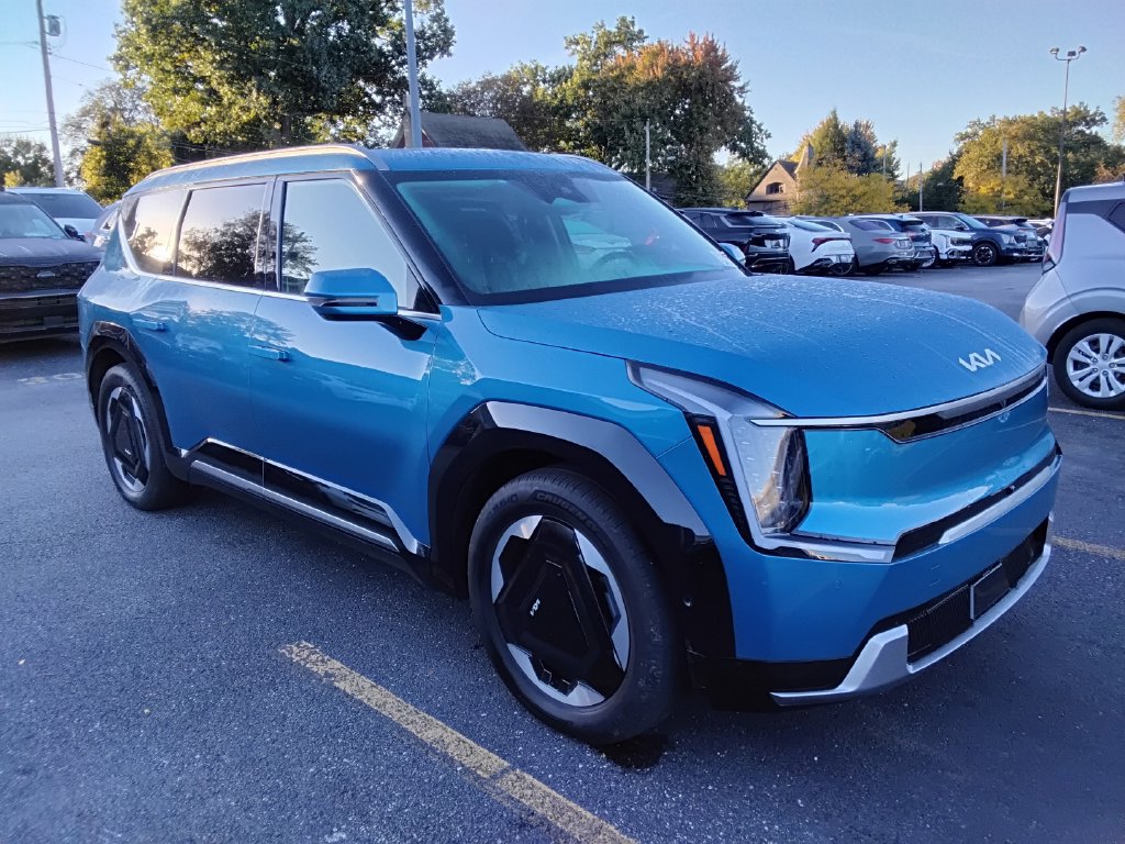 Used 2024 Kia EV9 Land AWD/4WD image 12