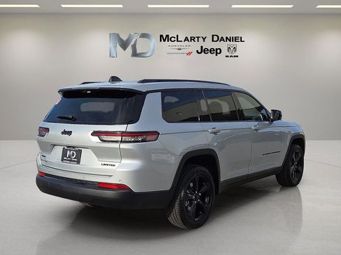 New 2025 Jeep Grand Cherokee L Limited w/ Luxury Tech Group II image 5