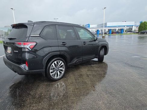 Used 2025 Subaru Forester Touring w/ Touring Package AWD/4WD image 3