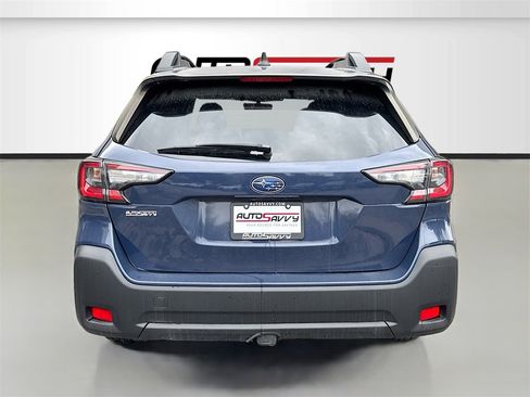 Used 2023 Subaru Outback Premium image 6