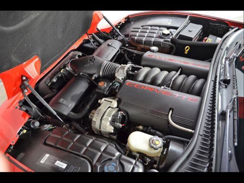 Used 1999 Chevrolet Corvette Convertible w/ Performance Handling Pkg RWD image 22