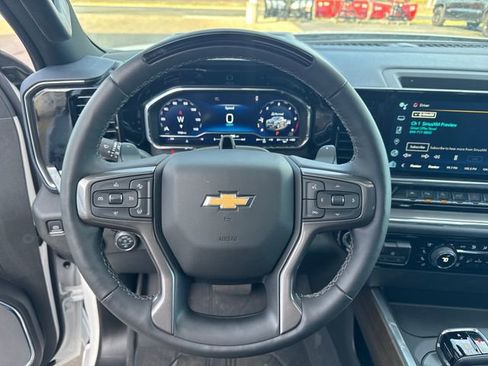 Used 2024 Chevrolet Silverado 1500 High Country image 17