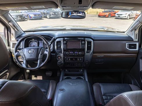 Used 2017 Nissan Titan Platinum Reserve image 8