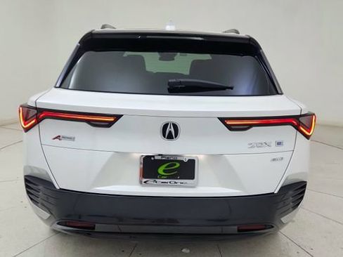 Used 2024 Acura ZDX A-Spec image 5
