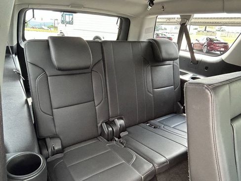 Used 2018 Chevrolet Suburban LT AWD/4WD image 21