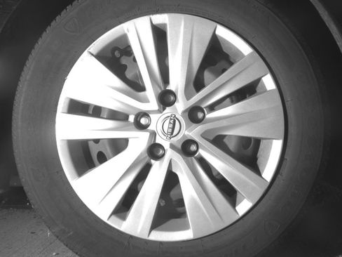 Used 2025 Nissan Sentra S FWD image 13