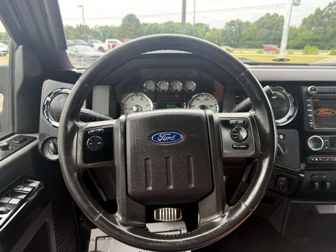 Used 2010 Ford F450 Lariat image 14