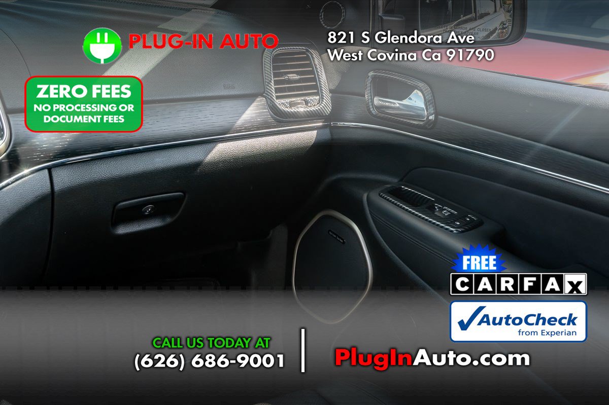 Used 2015 Jeep Grand Cherokee Summit w/ Platinum Series Group AWD/4WD image 17