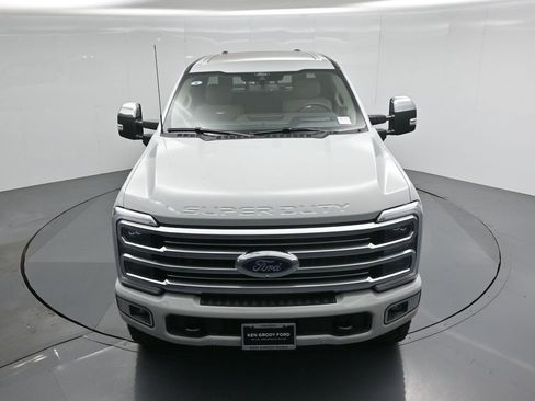 New 2026 Ford F250 Platinum w/ Platinum Plus Package AWD/4WD image 37