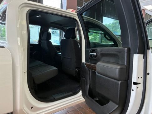 Used 2023 GMC Sierra 3500 SLE w/ SLE Convenience Package AWD/4WD image 31