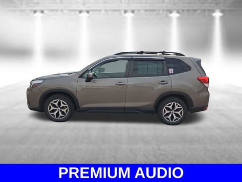 Certified 2021 Subaru Forester Premium AWD/4WD image 8