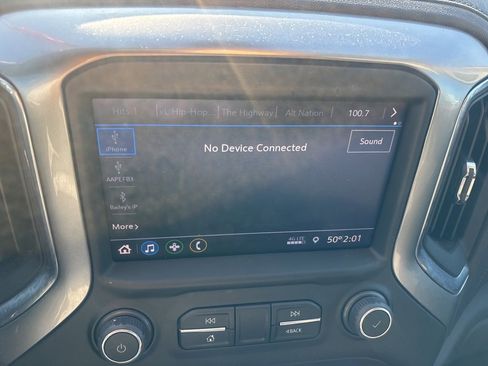 Used 2022 Chevrolet Silverado 1500 LT Trail Boss w/ Safety Package image 17