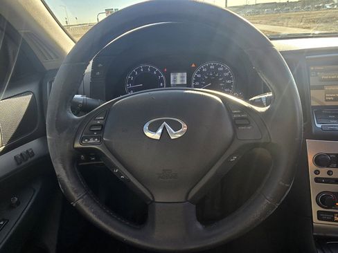 Used 2013 INFINITI G37 x w/ Premium Pkg image 29