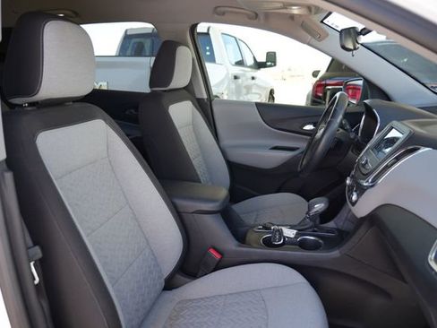 Used 2024 Chevrolet Equinox LS w/ LS Convenience Package AWD/4WD image 15