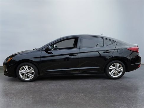 Used 2020 Hyundai Elantra Value Edition image 2
