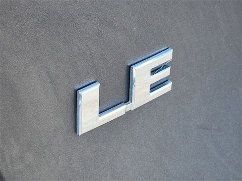 Certified 2022 Toyota RAV4 LE image 5