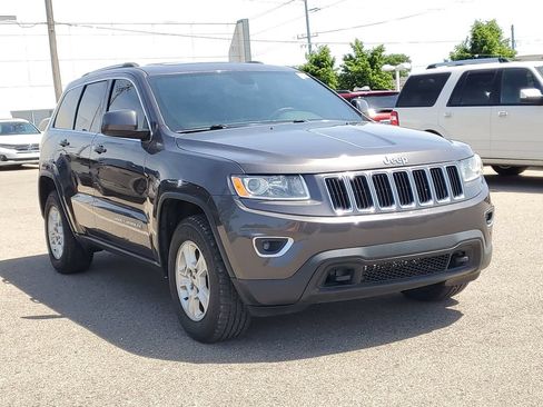 Used 2015 Jeep Grand Cherokee Laredo w/ Quick Order Package 23E AWD/4WD image 4
