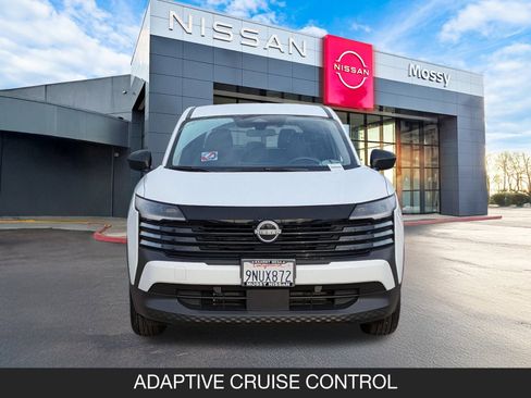 Certified 2025 Nissan Kicks S image 5