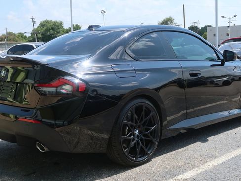 Used 2024 BMW 230i Coupe w/ Convenience Package RWD image 14