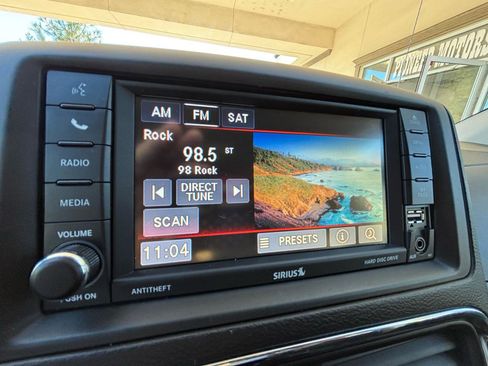 Used 2016 Dodge Grand Caravan American Value Package w/ UConnect Hands-Free Group FWD image 25
