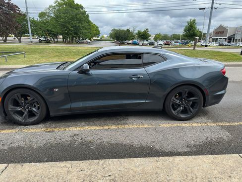 Used 2022 Chevrolet Camaro LT w/ Technology Package RWD image 7