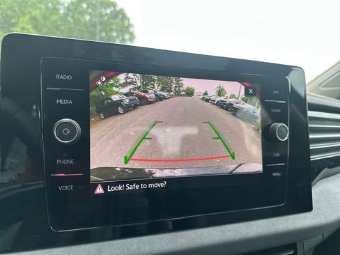 New 2026 Volkswagen Jetta SE FWD image 15