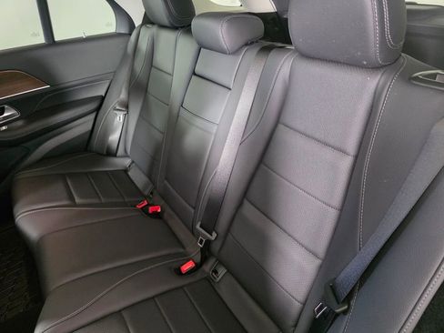 Used 2025 Mercedes-Benz GLE 350 4MATIC image 14