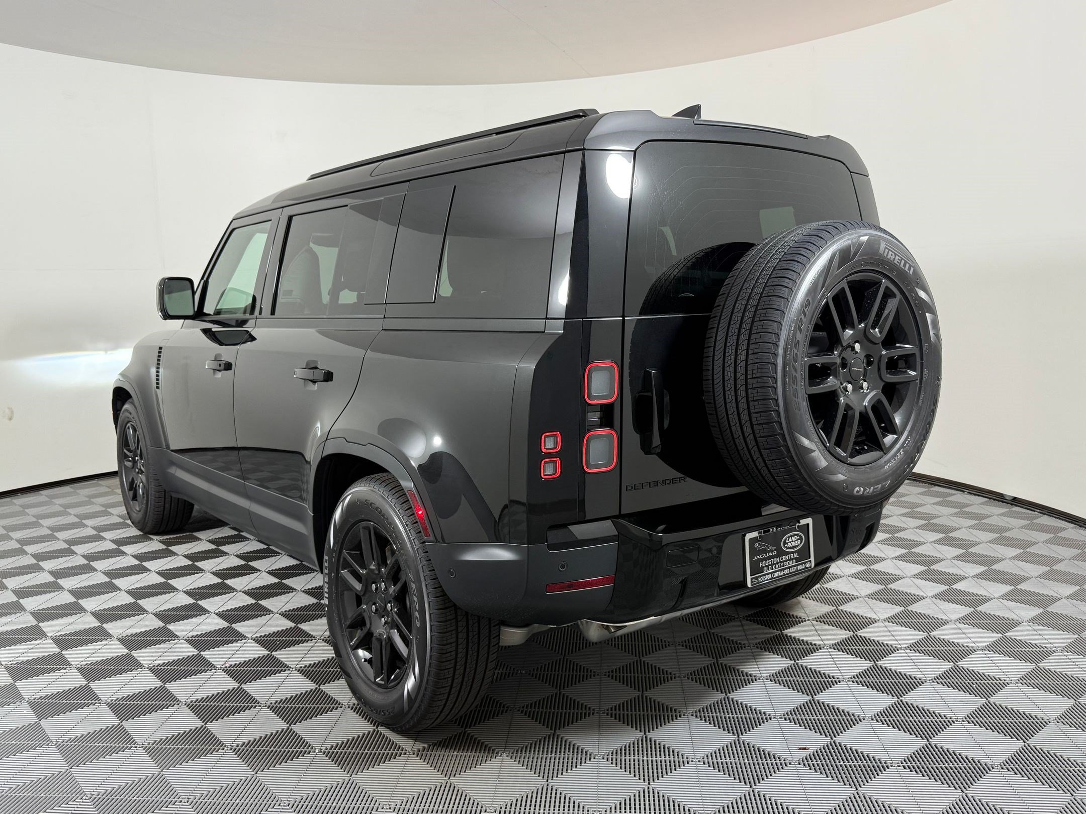 New 2026 Land Rover Defender 110 S AWD/4WD image 3