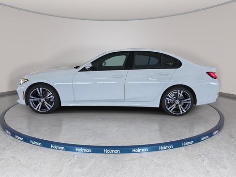 Used 2023 BMW 330i Sedan w/ Premium Package RWD image 9