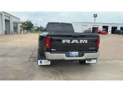 Used 2025 RAM 3500 Tradesman AWD/4WD image 7