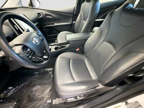 Used 2020 Toyota Prius Prime XLE FWD image 11