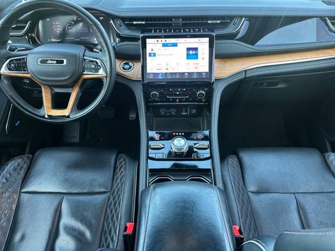 Used 2022 Jeep Grand Cherokee L Summit AWD/4WD image 15
