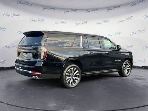New 2026 Chevrolet Suburban High Country image 5