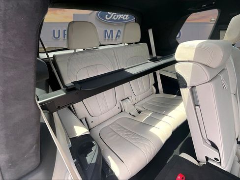 Used 2021 BMW X7 xDrive40i w/ M Sport Package AWD/4WD image 28