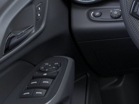Used 2026 Chevrolet Trax LS w/ Driver Confidence Package FWD image 22