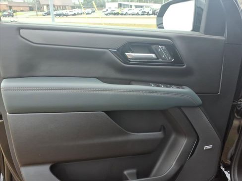 New 2026 GMC Yukon XL AT4 image 13