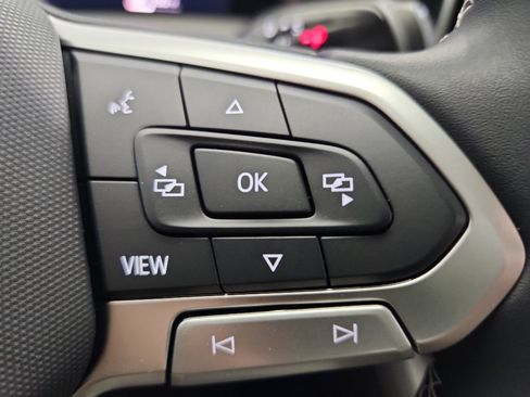 New 2026 Volkswagen Tiguan SE FWD image 15