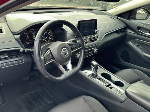Used 2019 Nissan Altima 2.5 SV image 13