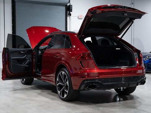 Used 2024 Audi RS Q8 AWD/4WD image 42