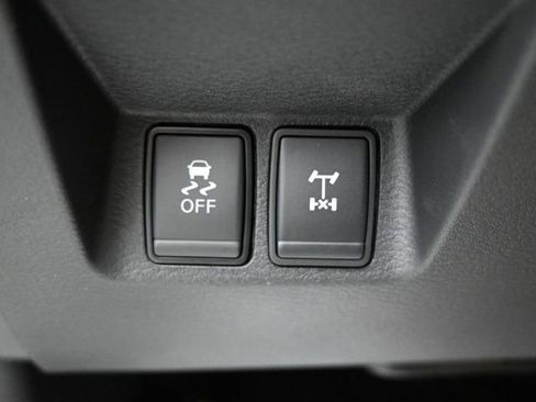 Used 2026 Nissan Frontier PRO-4X w/ Tow Package image 32