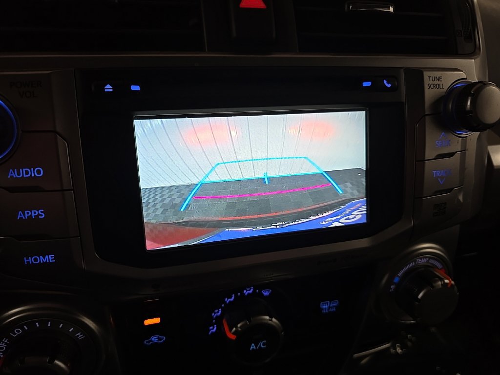 Used 2018 Toyota 4Runner SR5 AWD/4WD image 24