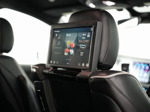 Used 2019 Chrysler Pacifica Limited w/ Advanced Safetytec Group image 41