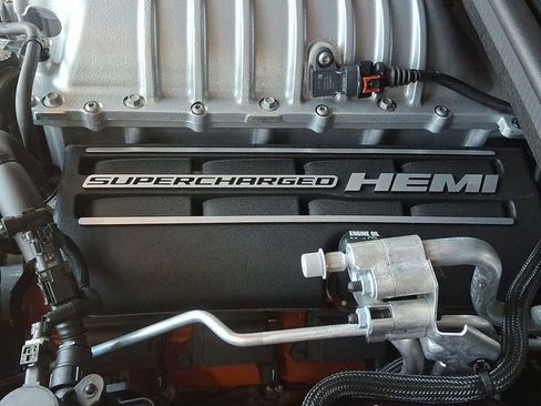 Used 2025 Dodge Durango SRT Hellcat w/ Trailer Tow Group IV AWD/4WD image 12