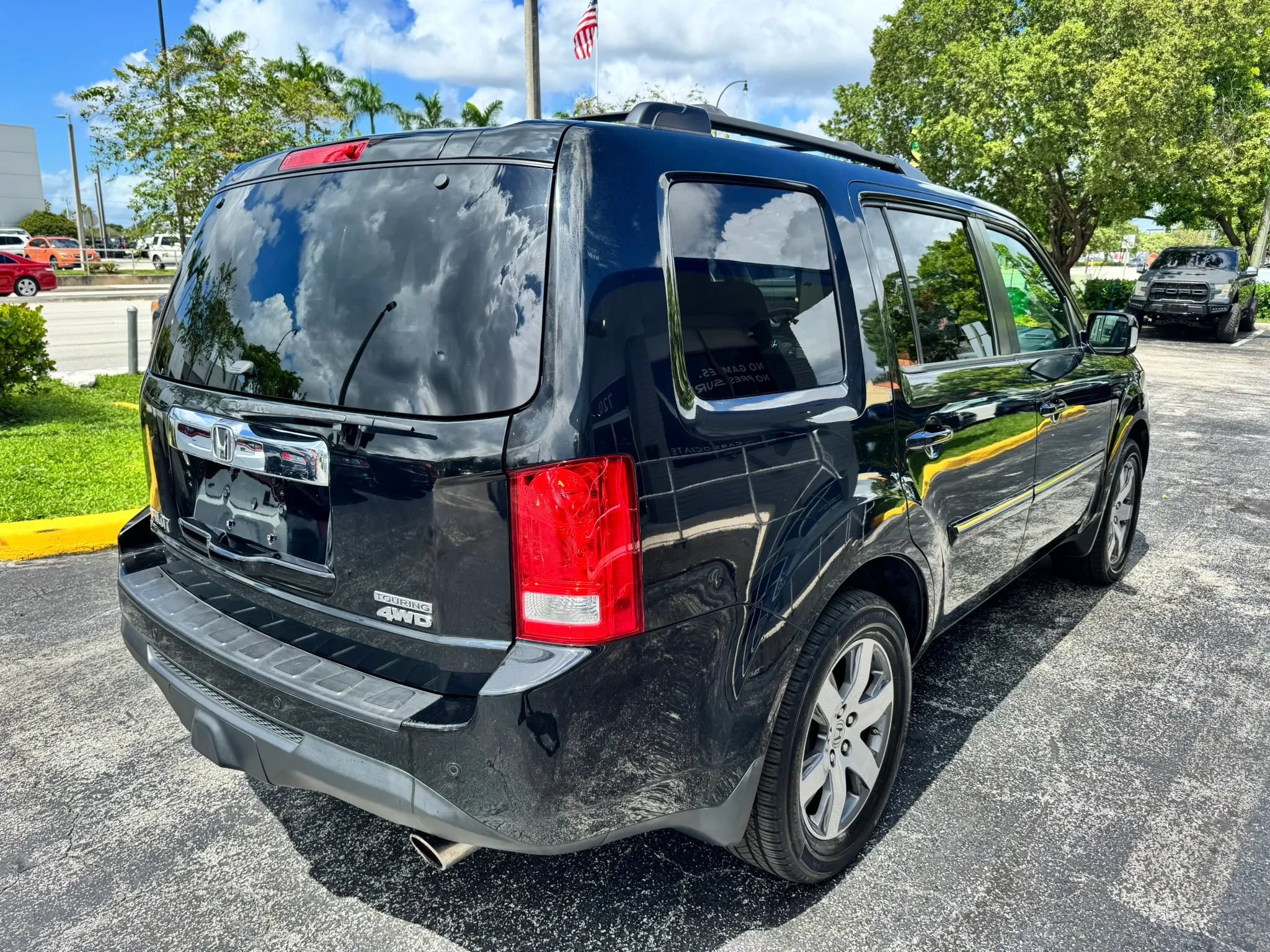 Used 2015 Honda Pilot Touring image 5