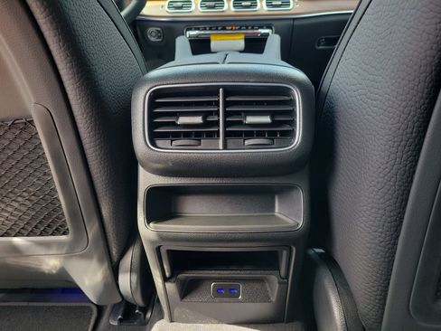 New 2026 Mercedes-Benz GLE 580 4MATIC image 15