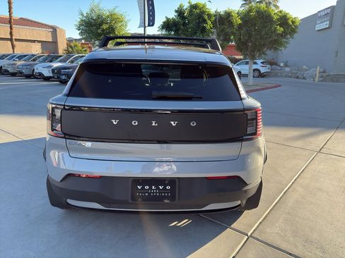 New 2026 Volvo EX30 Cross Country Ultra image 5