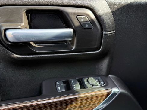 Used 2021 GMC Sierra 1500 Elevation w/ Preferred Package image 24